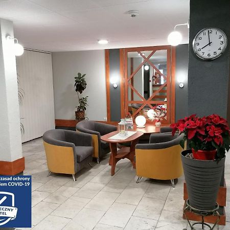 גניזנו Hotel Lech מראה חיצוני תמונה