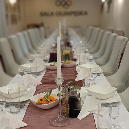 גניזנו Hotel Lech מראה חיצוני תמונה