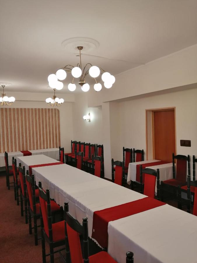 גניזנו Hotel Lech מראה חיצוני תמונה