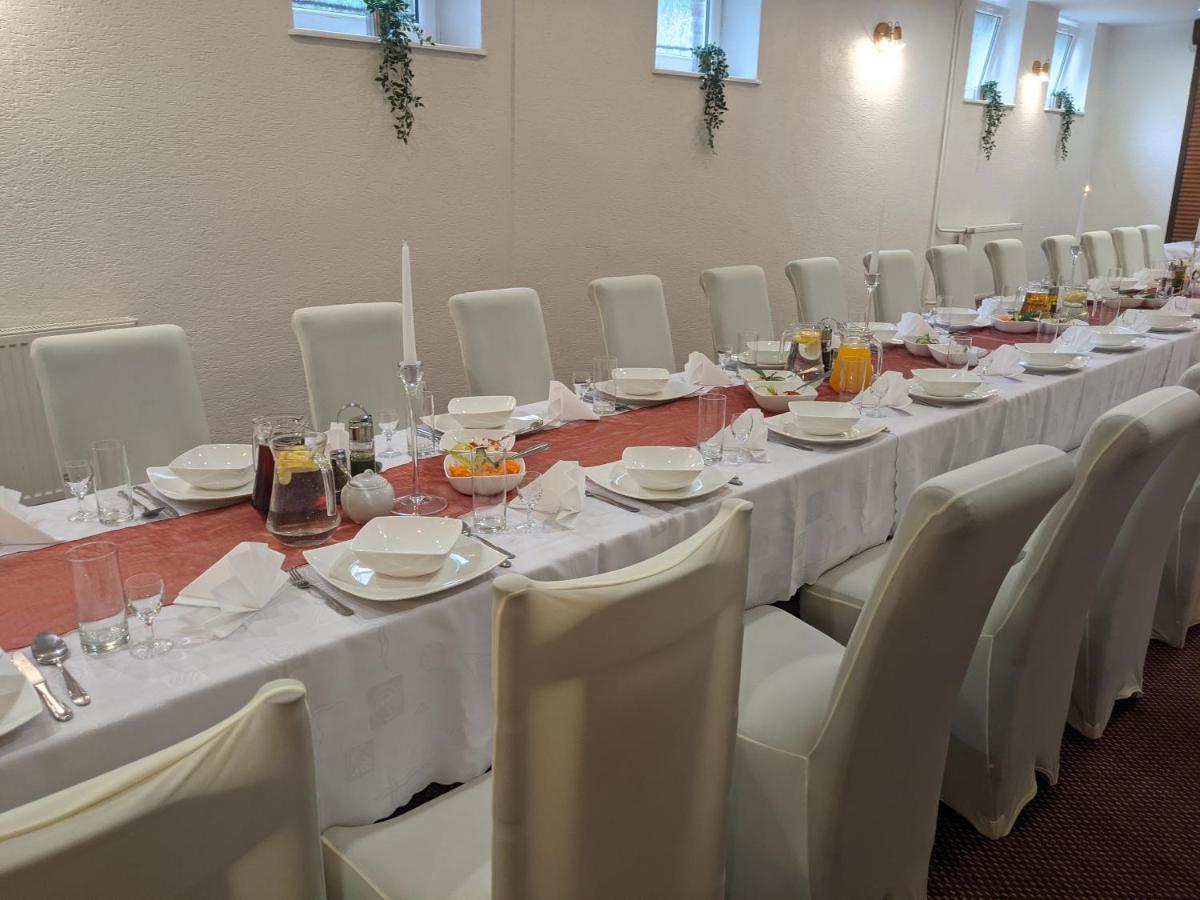 גניזנו Hotel Lech מראה חיצוני תמונה