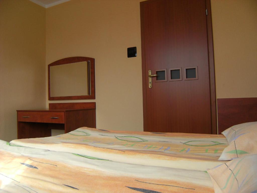 גניזנו Hotel Lech מראה חיצוני תמונה