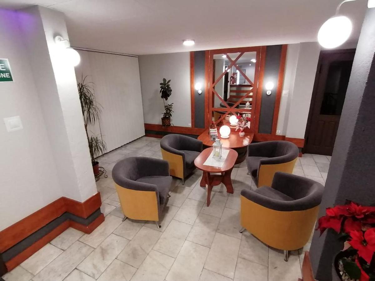 גניזנו Hotel Lech מראה חיצוני תמונה