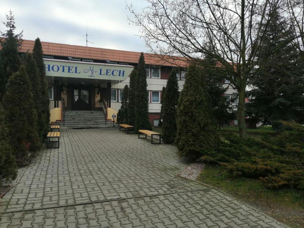 גניזנו Hotel Lech מראה חיצוני תמונה